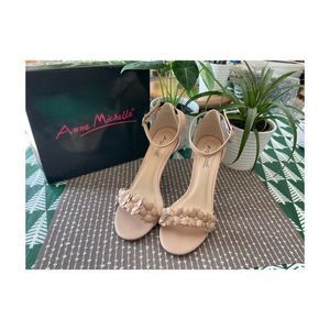 Anne Michelle Strappy Heels Pumps Floral Nude Sz 8.5